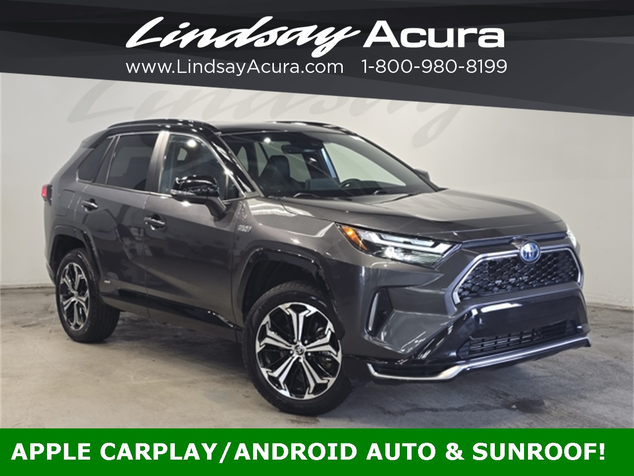 2022 Toyota RAV4 XSE's photo