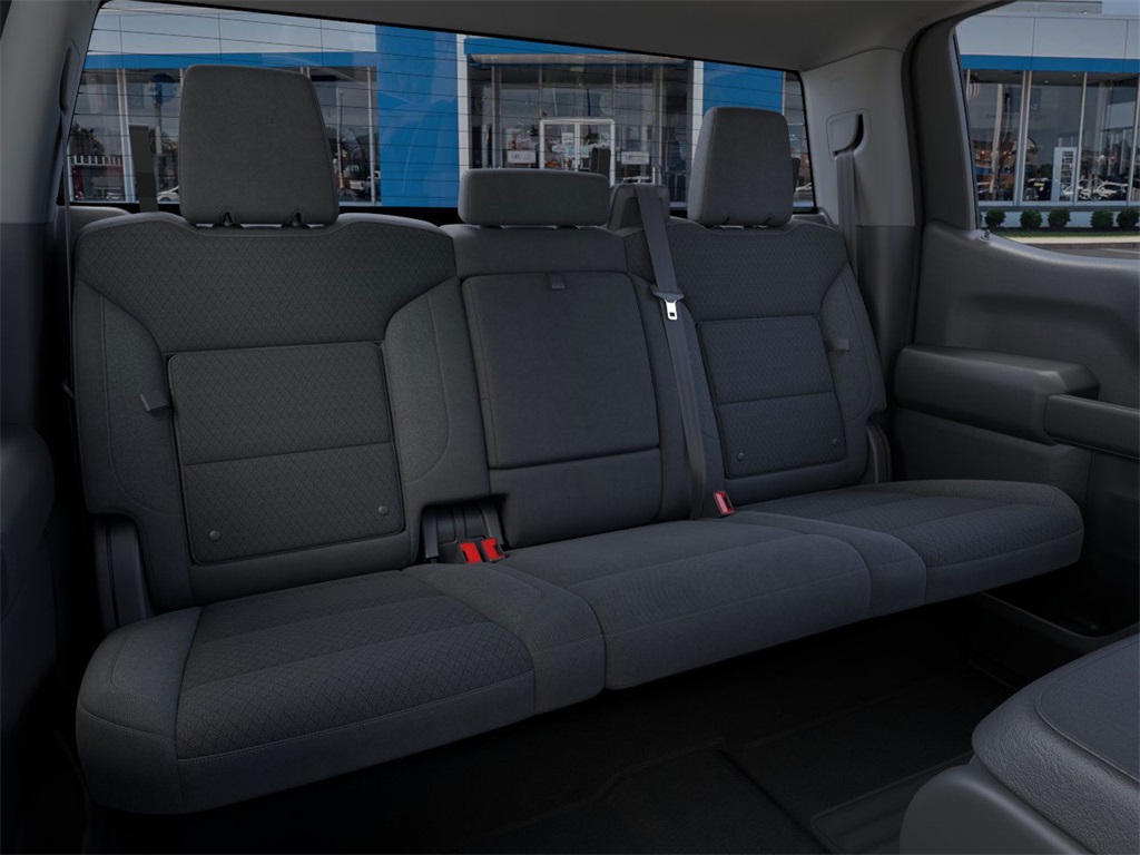 2025 Chevrolet Silverado 1500 Custom 4D Crew Cab 4WD 17