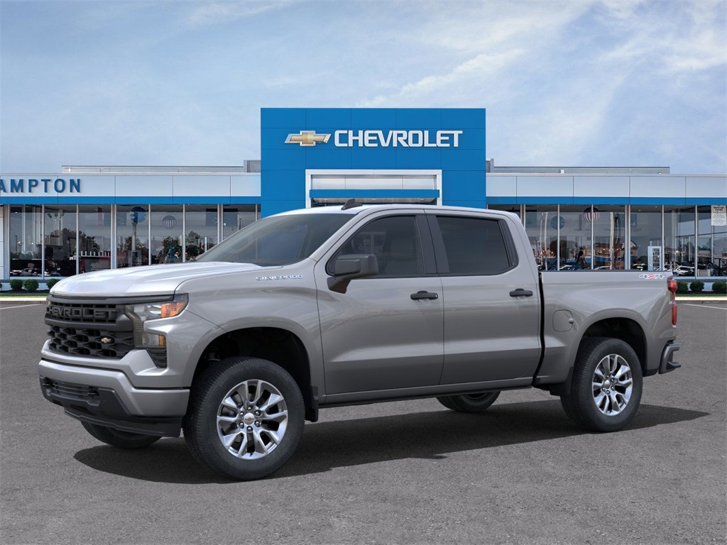 2025 Chevrolet Silverado 1500 Custom 4D Crew Cab 4WD 2
