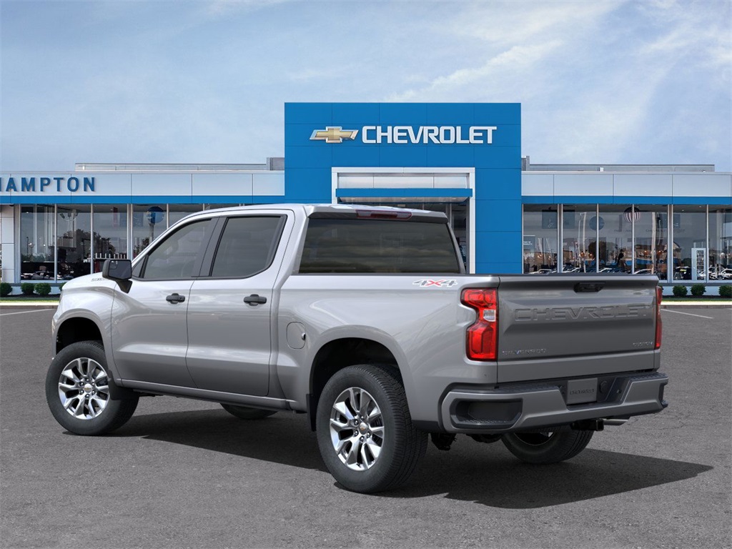 2025 Chevrolet Silverado 1500 Custom 4D Crew Cab 4WD 3