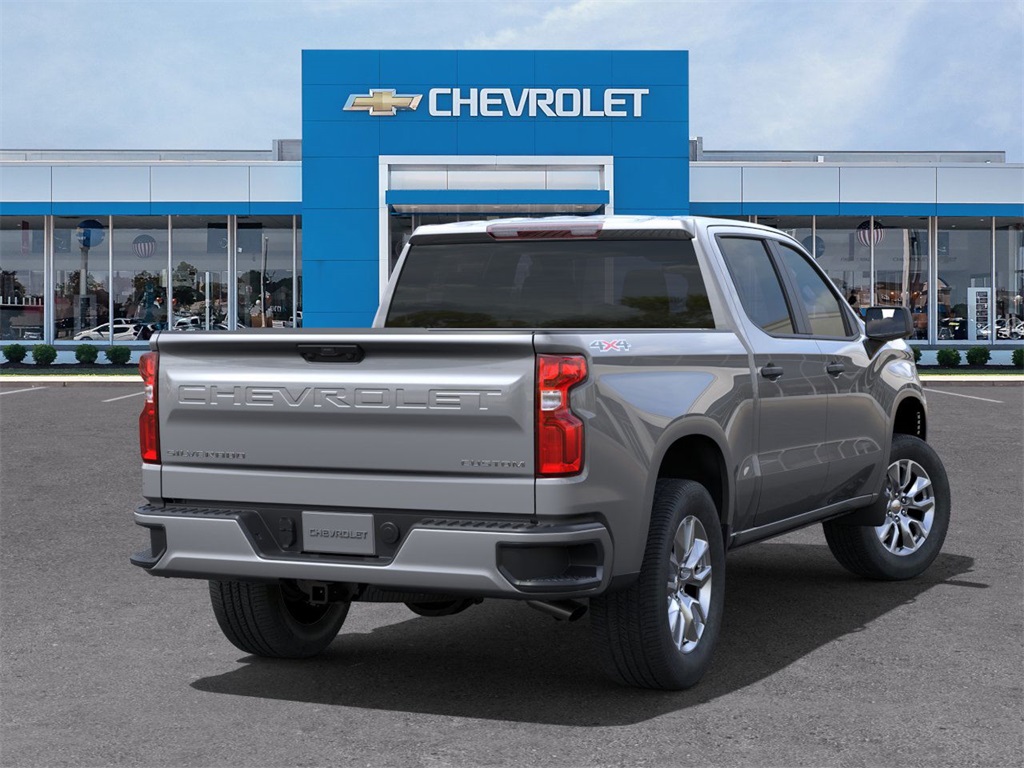 2025 Chevrolet Silverado 1500 Custom 4D Crew Cab 4WD 4
