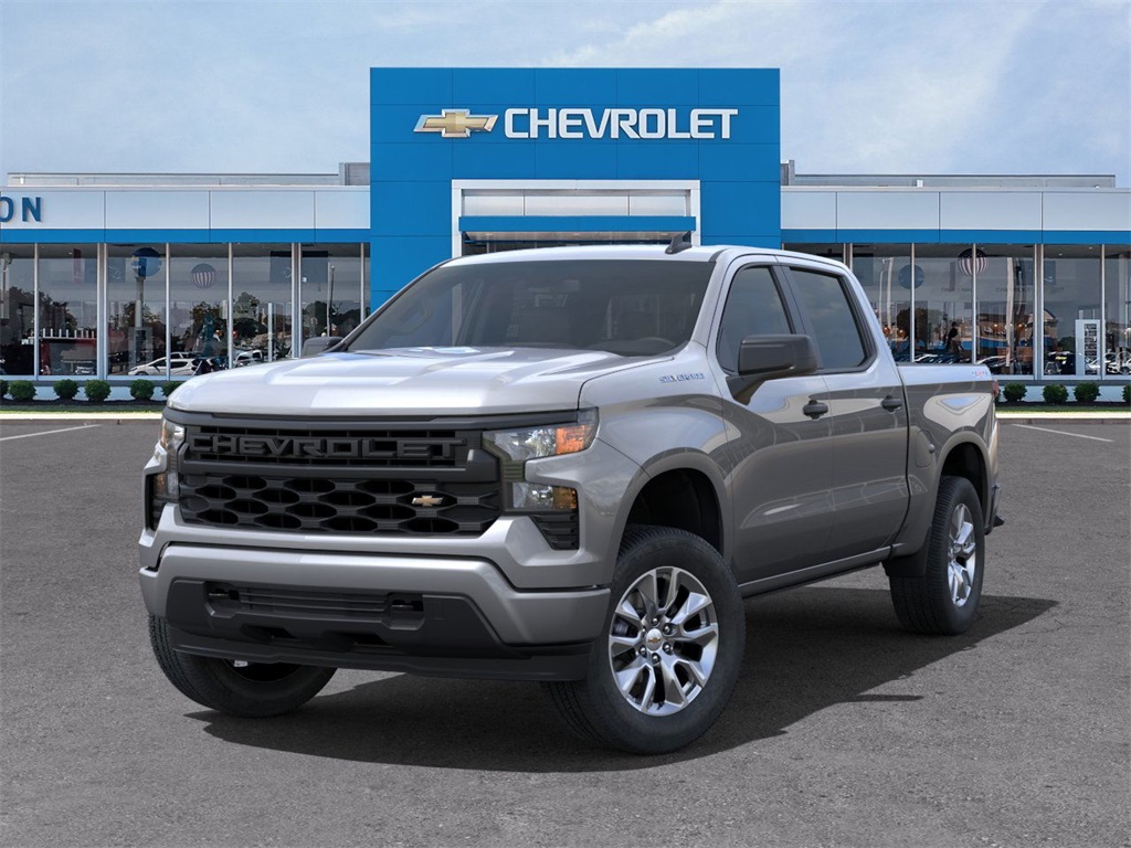 2025 Chevrolet Silverado 1500 Custom 4D Crew Cab 4WD 6