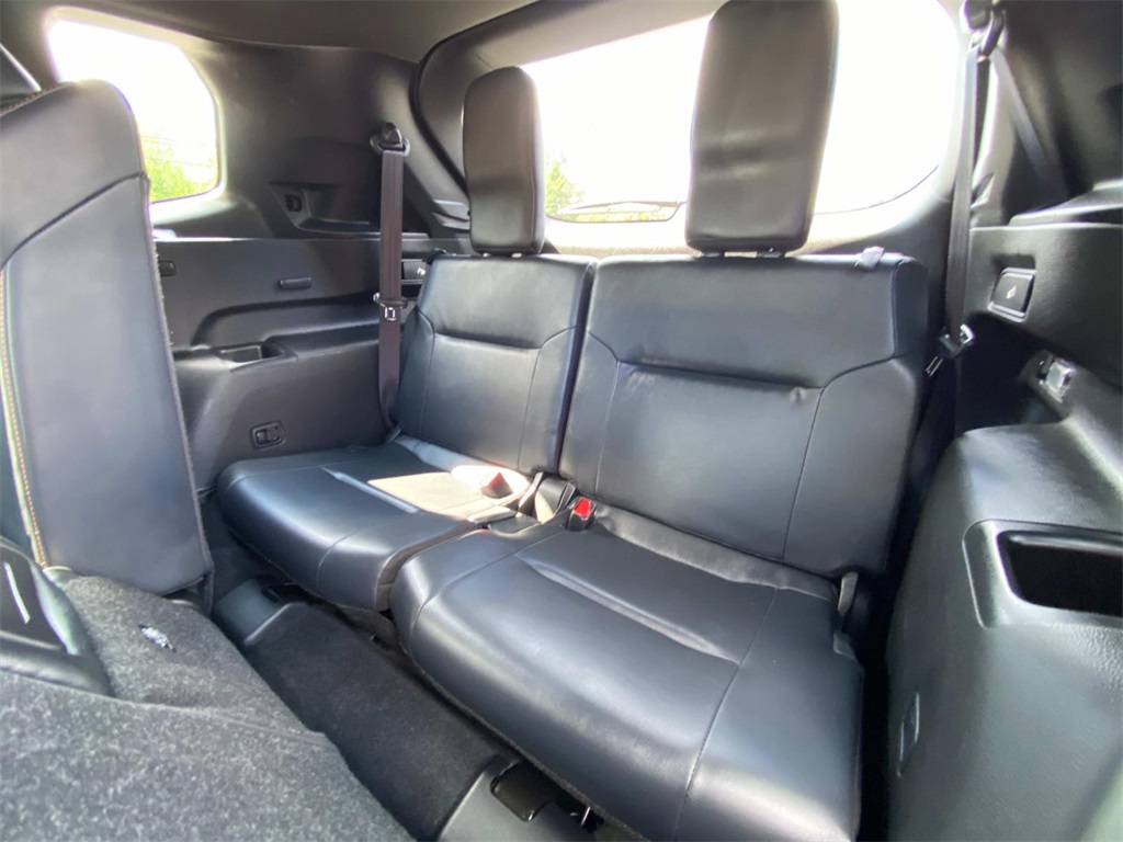 2024 Alloy Silver Metallic/Black Roof Mitsubishi Outlander SEL 4X4 SUV