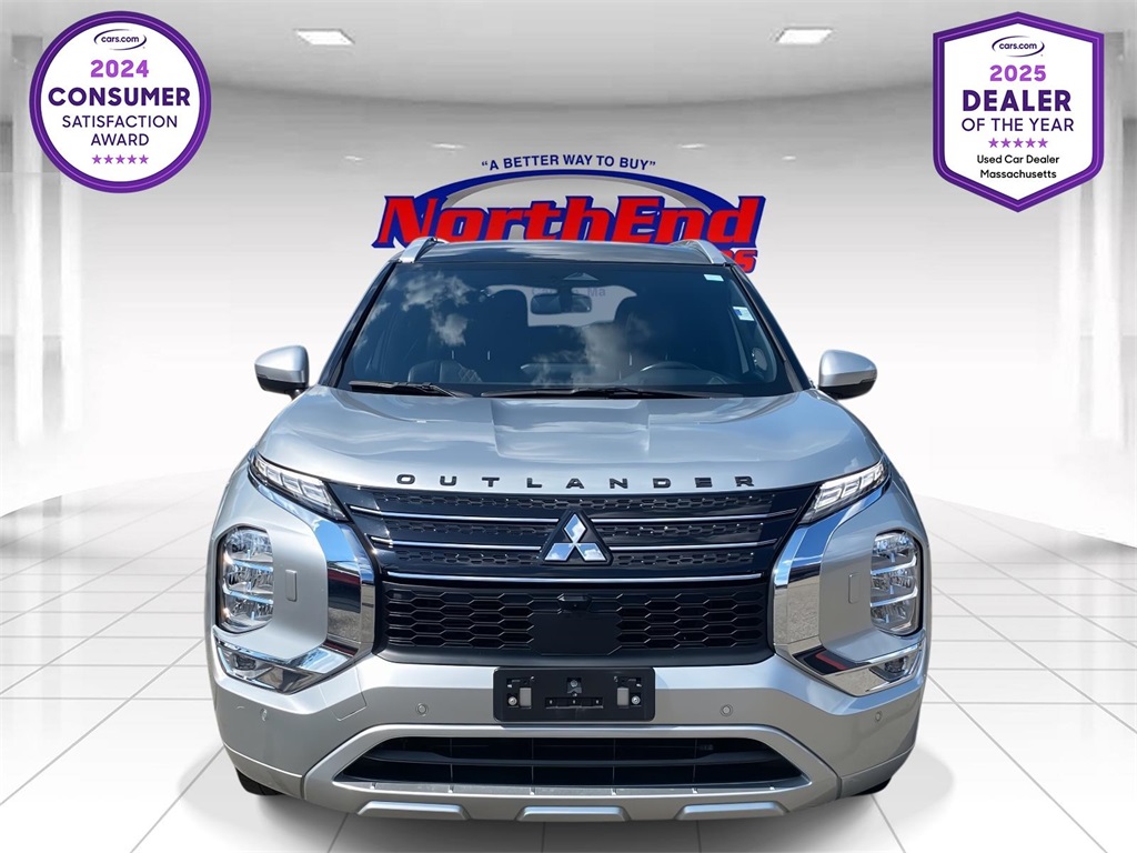 2024 Alloy Silver Metallic/Black Roof Mitsubishi Outlander SEL 4X4 SUV