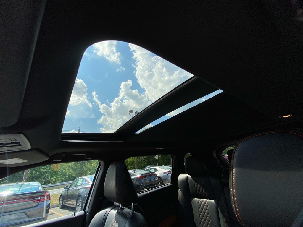 2024 Alloy Silver Metallic/Black Roof Mitsubishi Outlander SEL 4X4 SUV