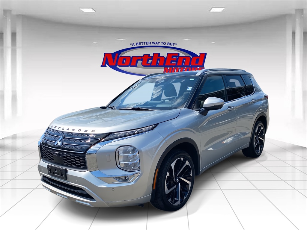 2024 Alloy Silver Metallic/Black Roof Mitsubishi Outlander SEL 4X4 SUV