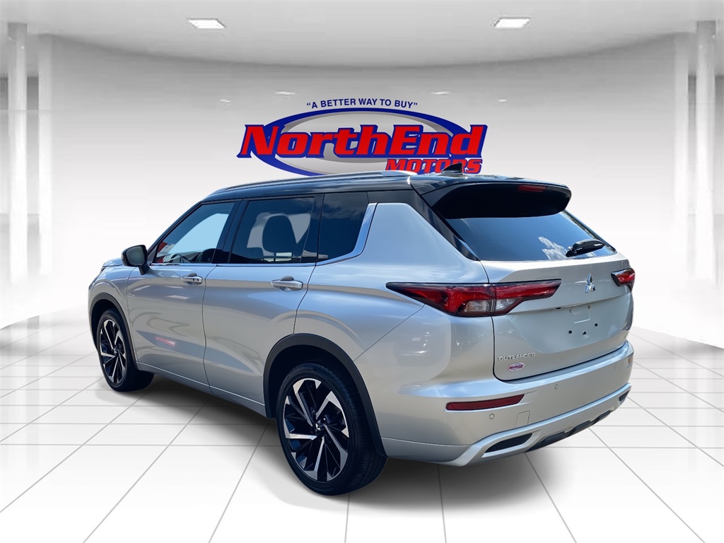 2024 Alloy Silver Metallic/Black Roof Mitsubishi Outlander SEL 4X4 SUV