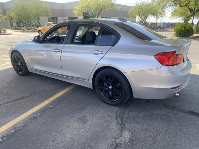 2015 Bmw 320i Sedan SA photo 2