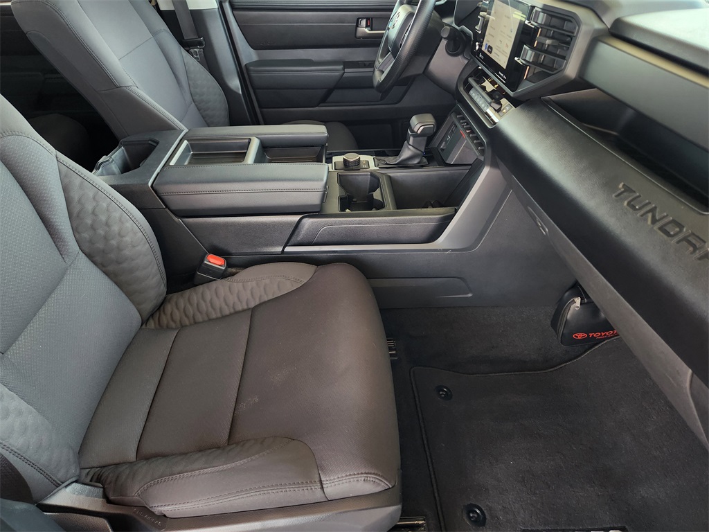2024 Toyota Tundra SR5 photo 12