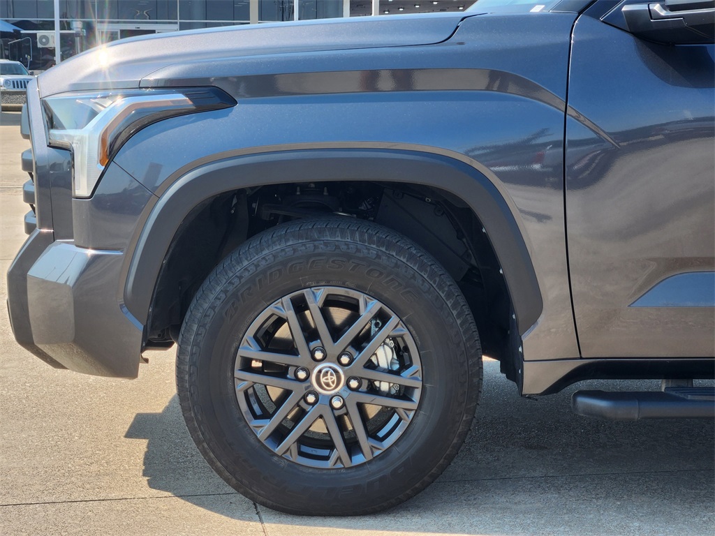 2024 Toyota Tundra SR5 photo 7