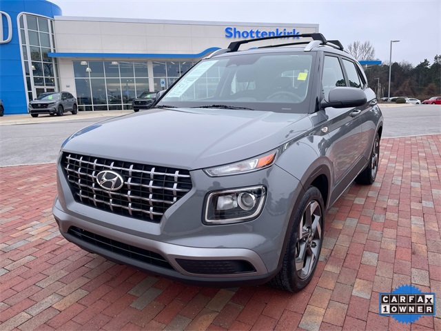 2023 Hyundai Venue SEL's photo