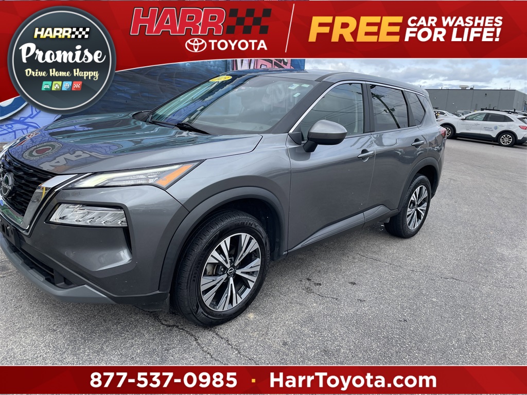 2023 Nissan Rogue SV's photo