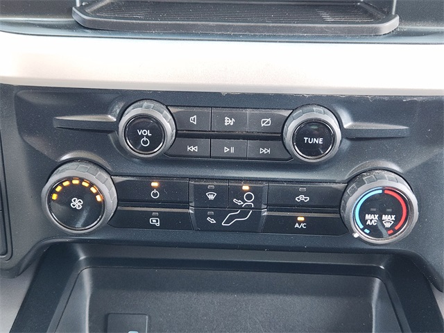 2023 Oxford White Ford Super Duty F-350 DRW XLT 4X4 Truck