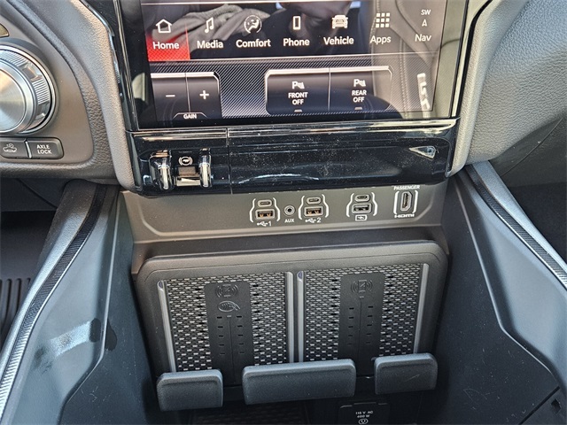 2026 Ram 1500 Rebel Crew Cab 4x4 5'7" Box