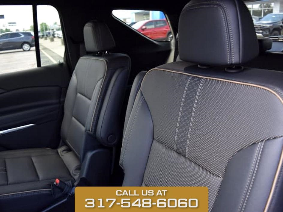 2025 Black Metallic Chevrolet Traverse High Country FWD SUV