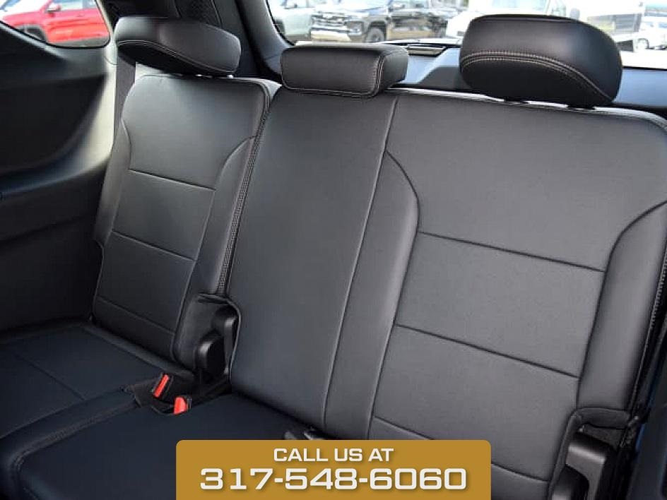 2025 Black Metallic Chevrolet Traverse High Country FWD SUV