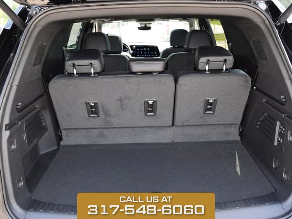 2025 Black Metallic Chevrolet Traverse High Country FWD SUV