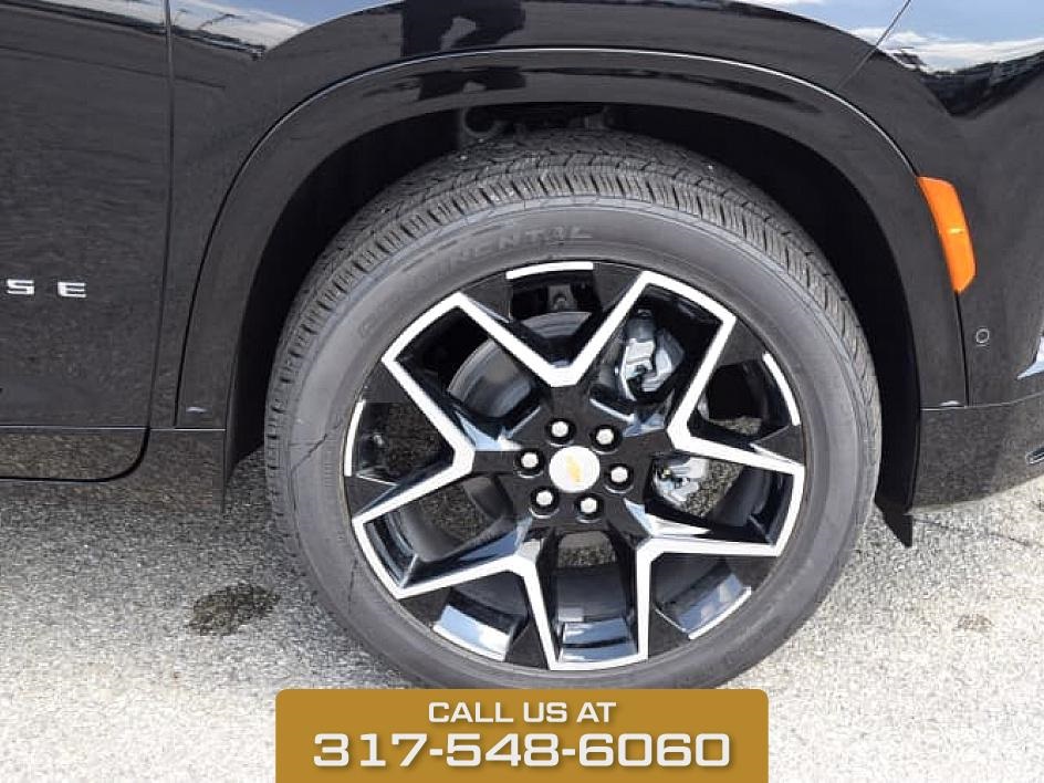 2025 Black Metallic Chevrolet Traverse High Country FWD SUV
