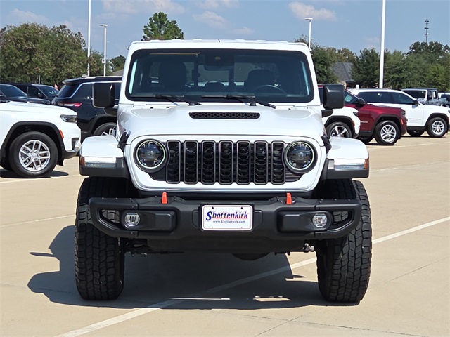 2024 Jeep Gladiator Mojave photo 2