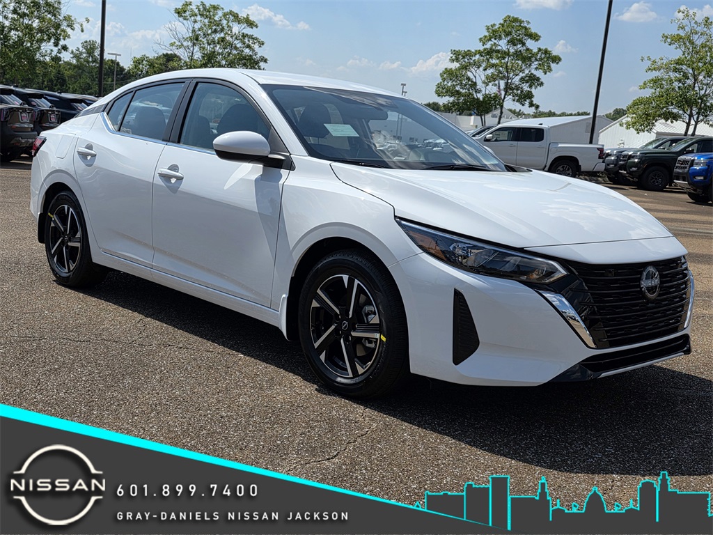 2025 Nissan Sentra SV's photo