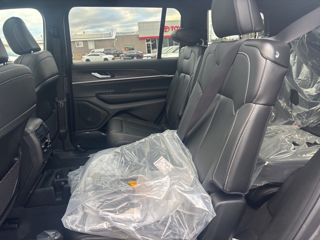 New 2025 Jeep Grand Cherokee L SUV