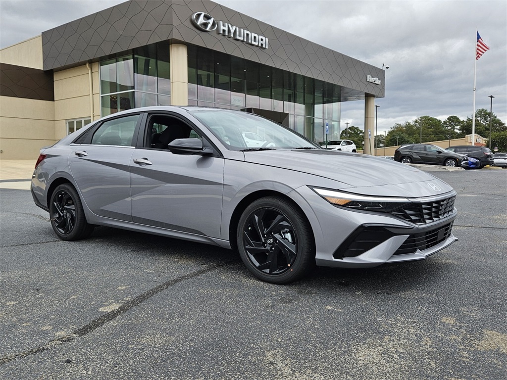 2026 Hyundai Elantra SEL's photo