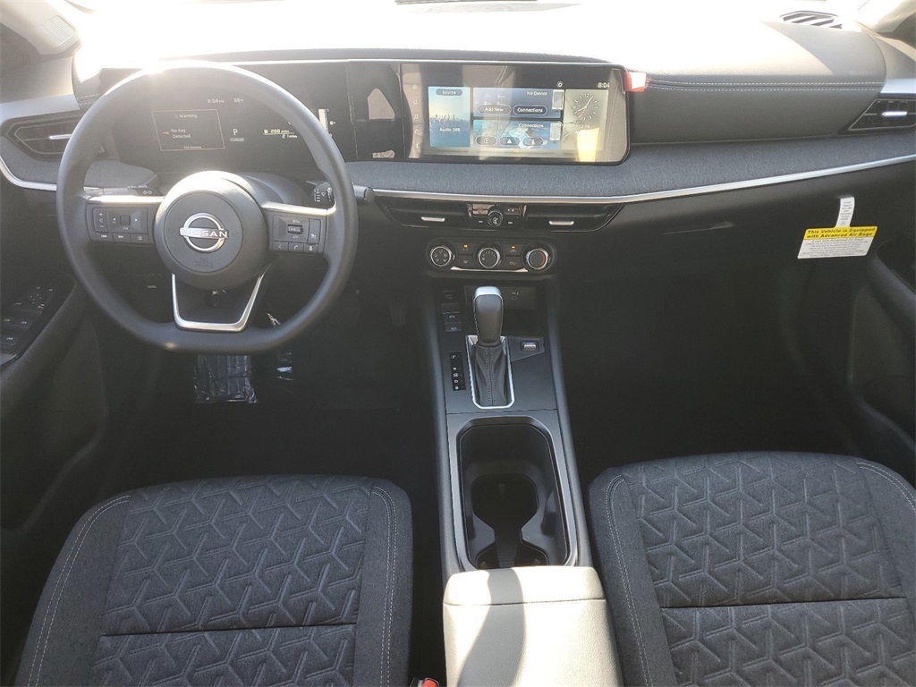 2025 Aspen White Nissan Kicks SV FWD SUV