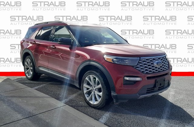 2023 Ford Explorer Platinum's photo