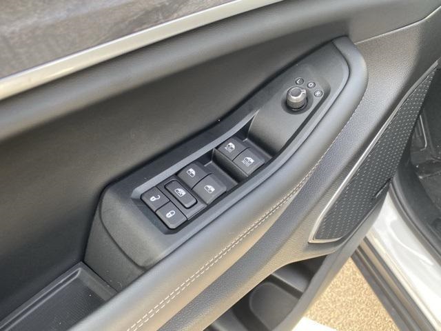 new 2024 Jeep Grand Cherokee car, priced at $56,037