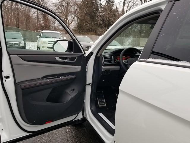 new 2026 Volkswagen Atlas car, priced at $51,828