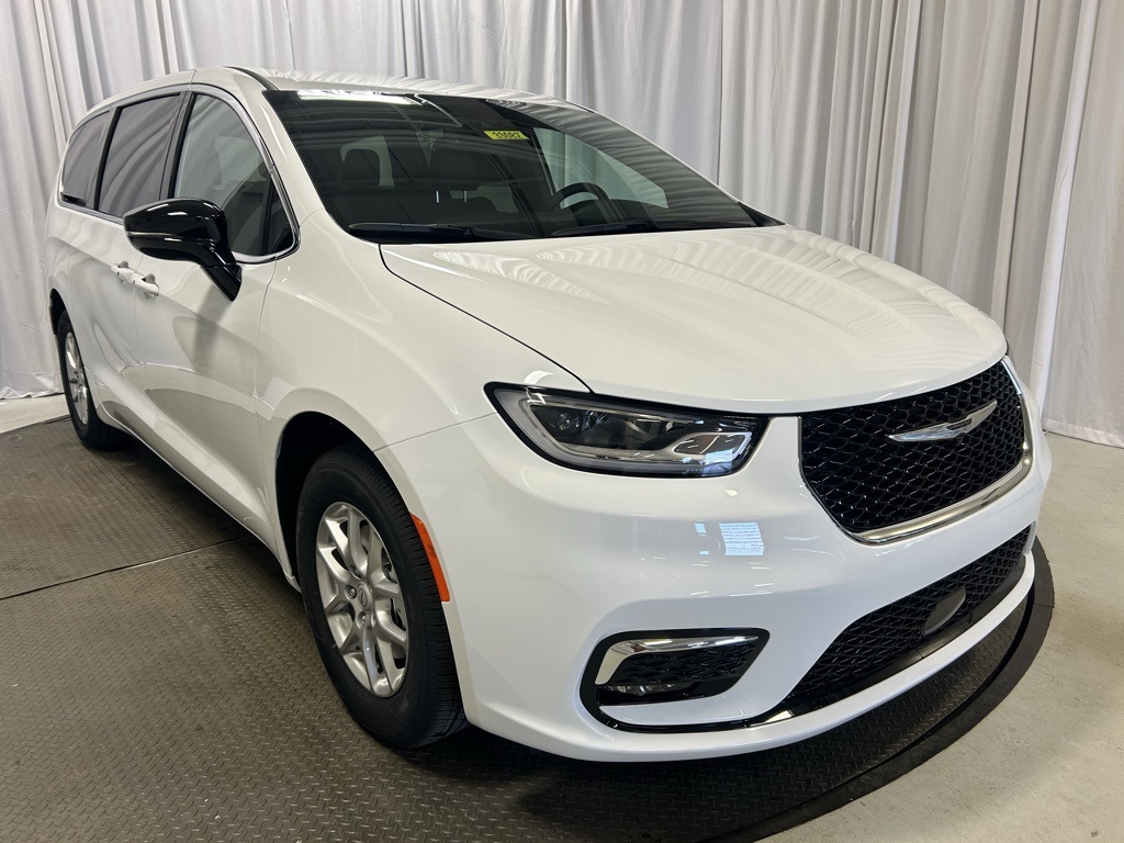 new 2026 Chrysler Pacifica car, priced at $42,940
