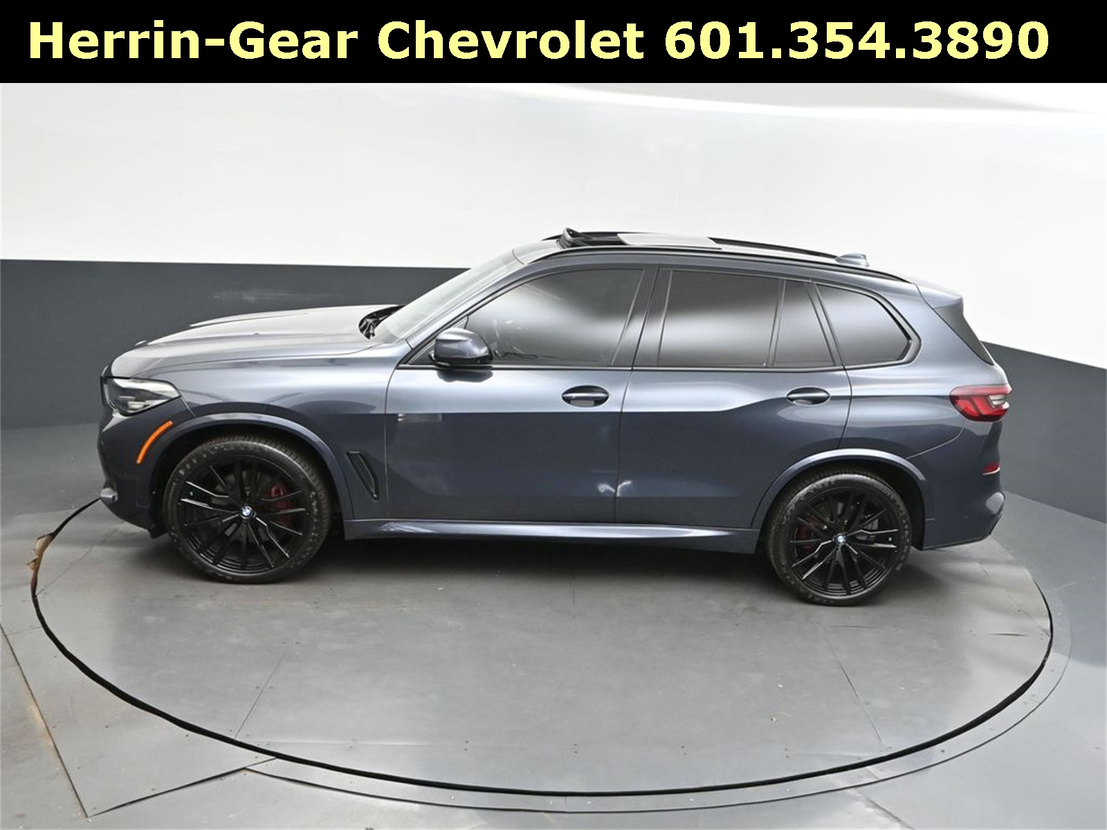 2022 Gray Metallic BMW X5 sDrive40i RWD SUV