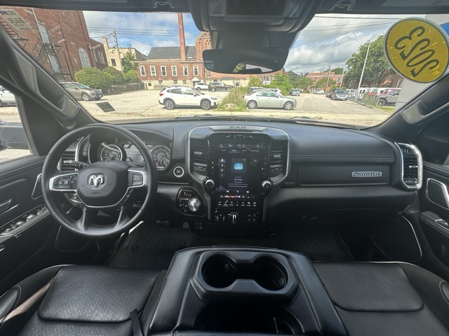 2023 Diamond Black Crystal Pearlcoat Ram 1500 Laramie 4X4 Truck