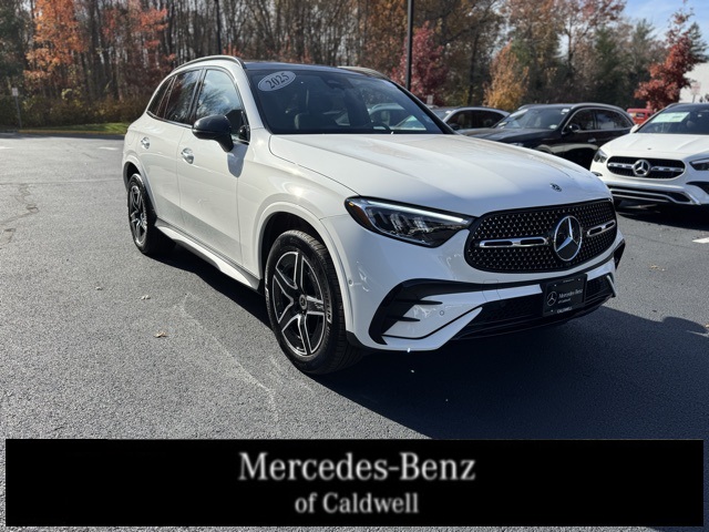 2025 Mercedes-Benz GLC Base