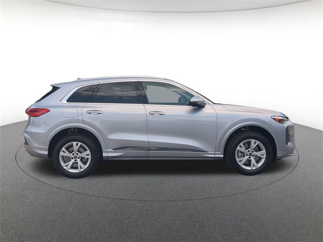 new 2025 Audi Q5 car, priced at $55,735