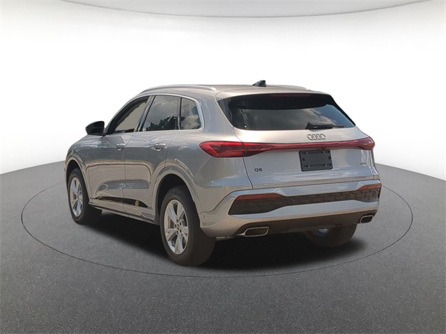 new 2025 Audi Q5 car, priced at $55,735