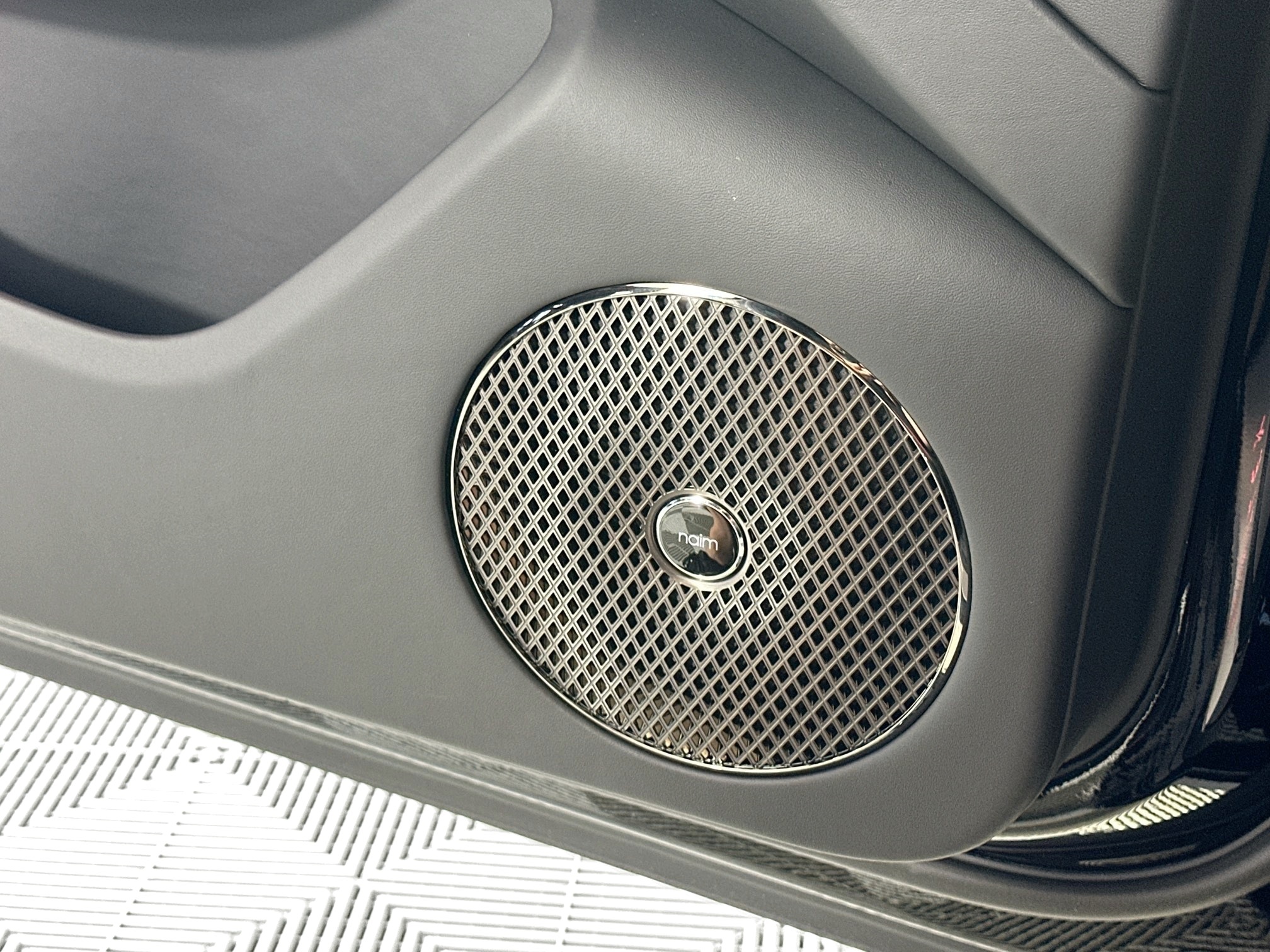 new 2025 Bentley Flying Spur car