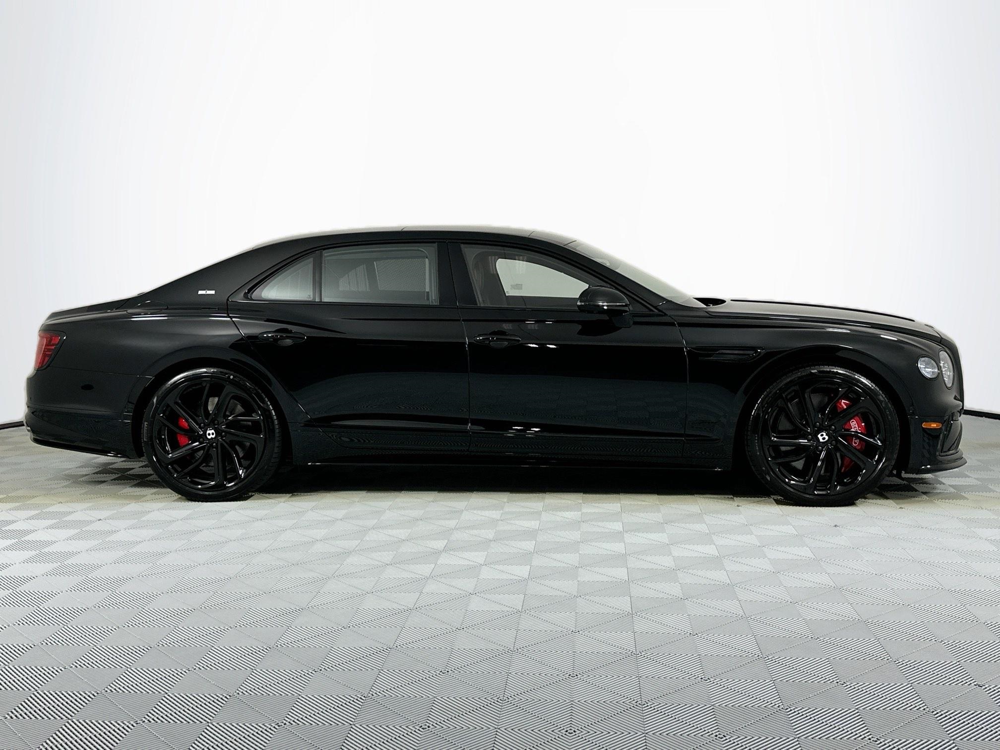 new 2025 Bentley Flying Spur car