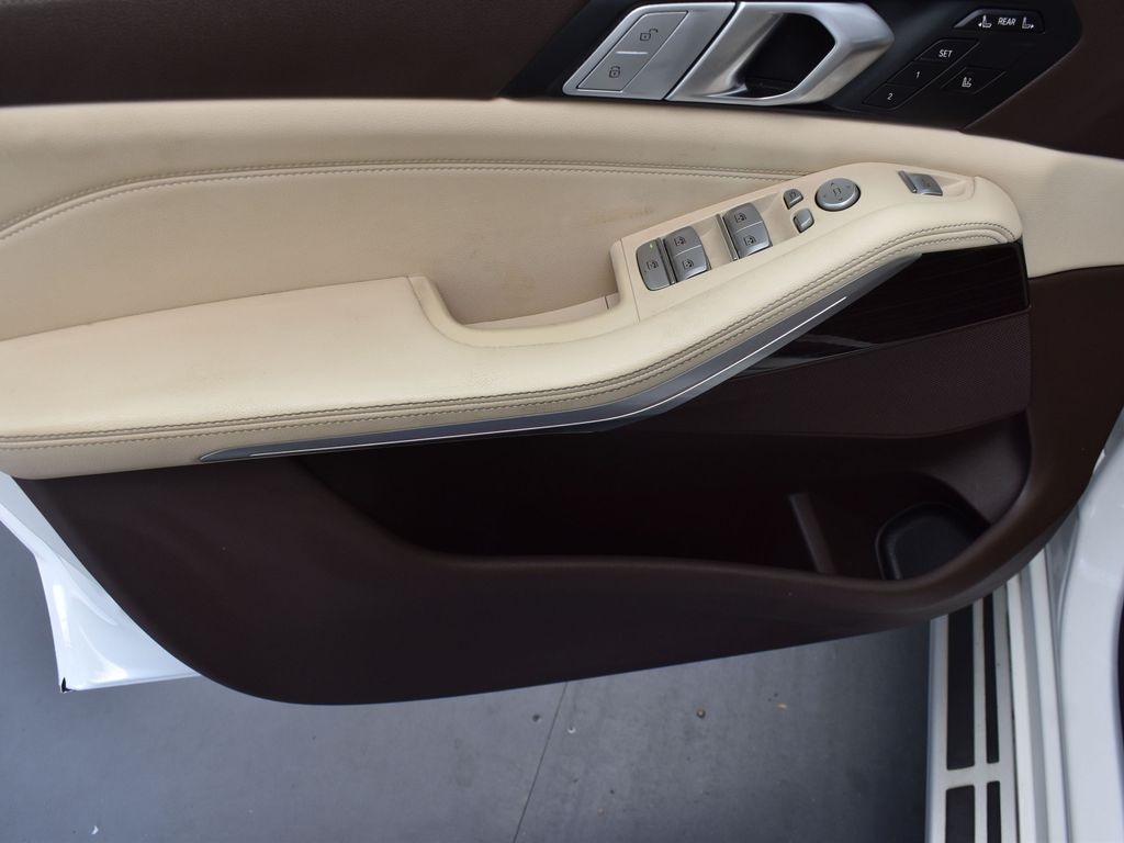 2019 Alpine White BMW X7 xDrive40i AWD SUV