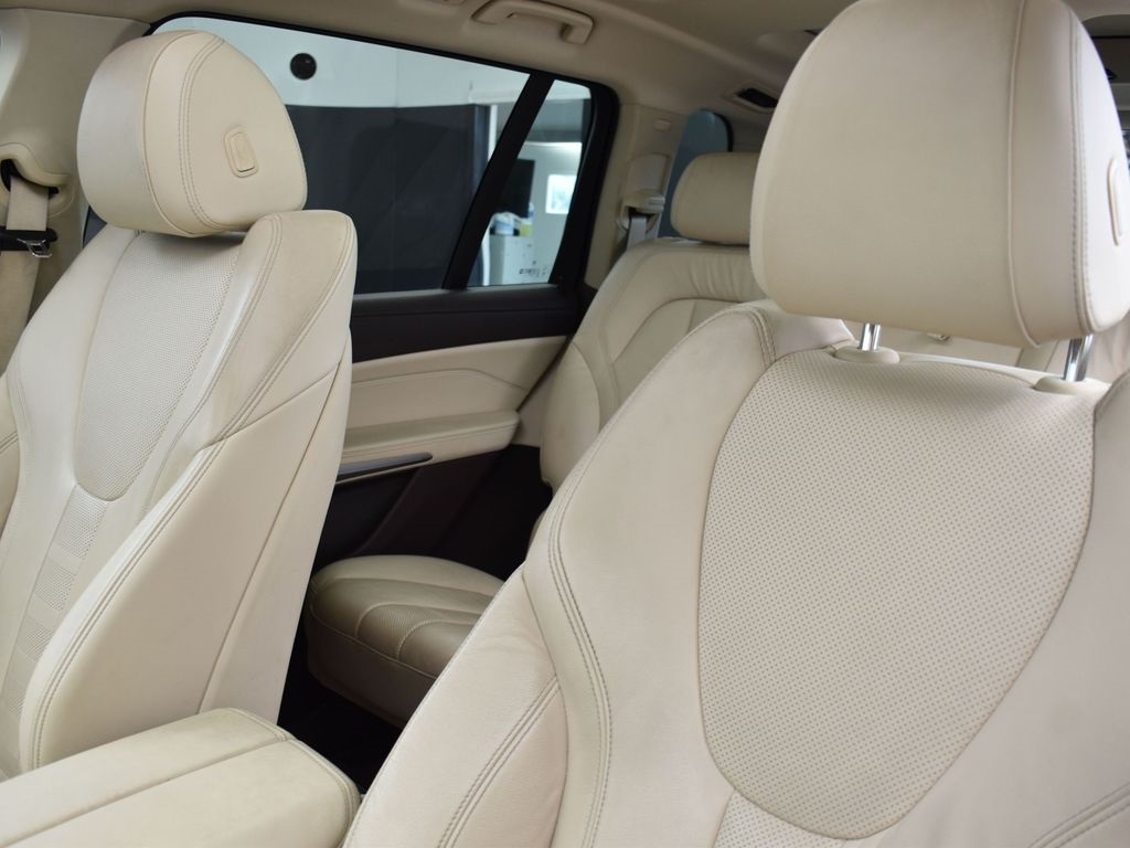 2019 Alpine White BMW X7 xDrive40i AWD SUV