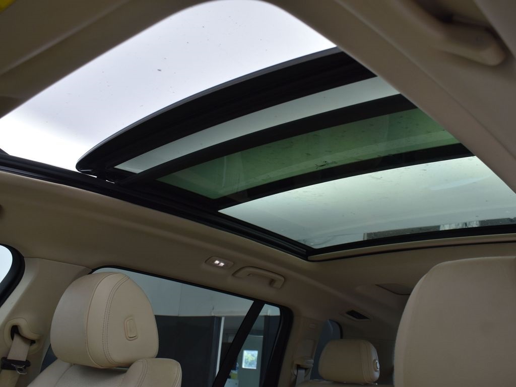 2019 Alpine White BMW X7 xDrive40i AWD SUV