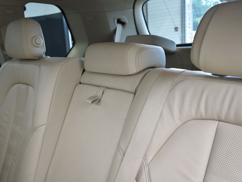 2019 Alpine White BMW X7 xDrive40i AWD SUV