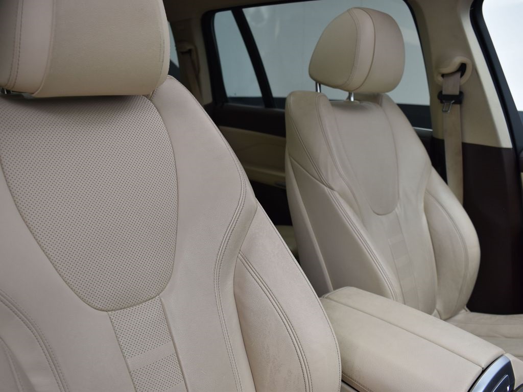 2019 Alpine White BMW X7 xDrive40i AWD SUV