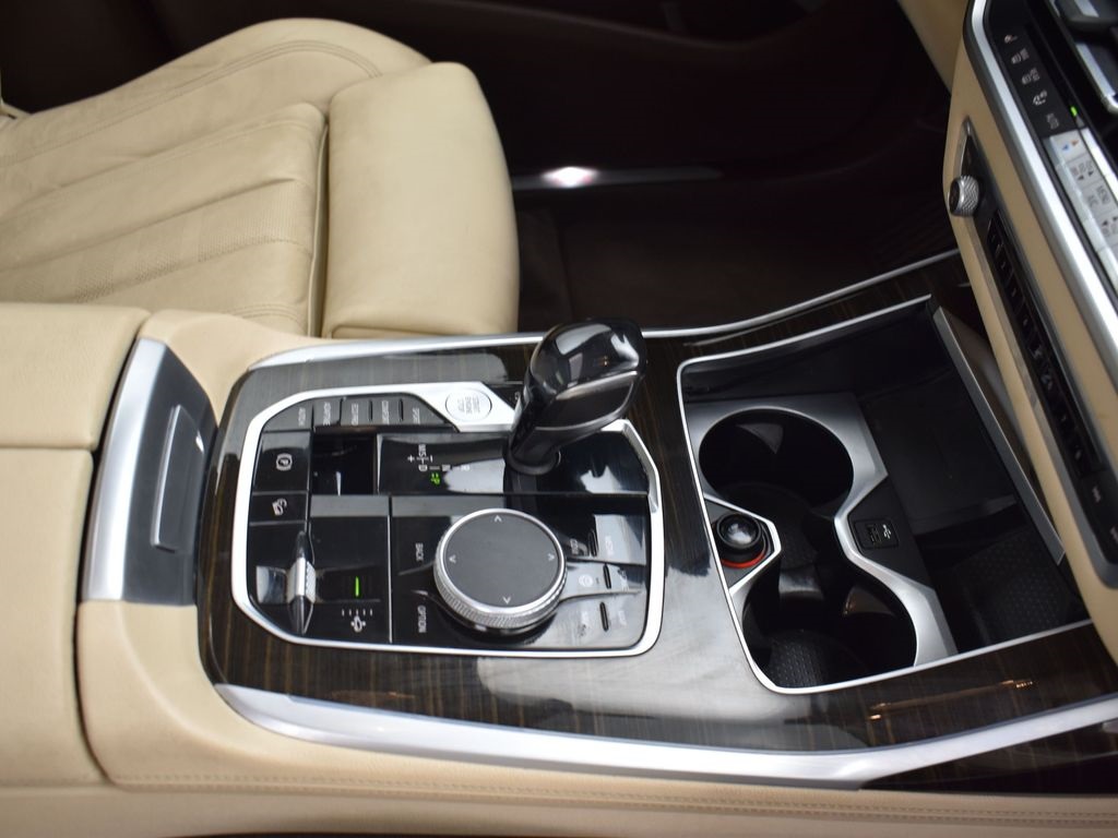 2019 Alpine White BMW X7 xDrive40i AWD SUV