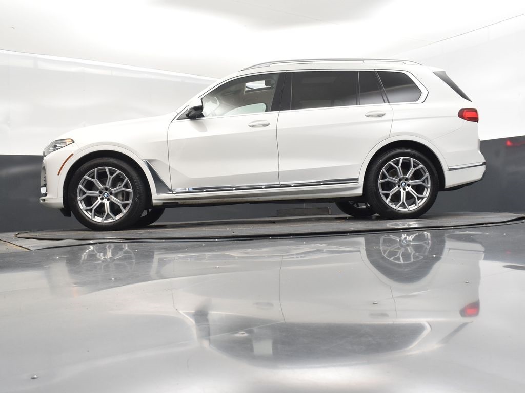 2019 Alpine White BMW X7 xDrive40i AWD SUV