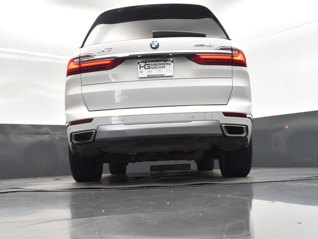 2019 Alpine White BMW X7 xDrive40i AWD SUV