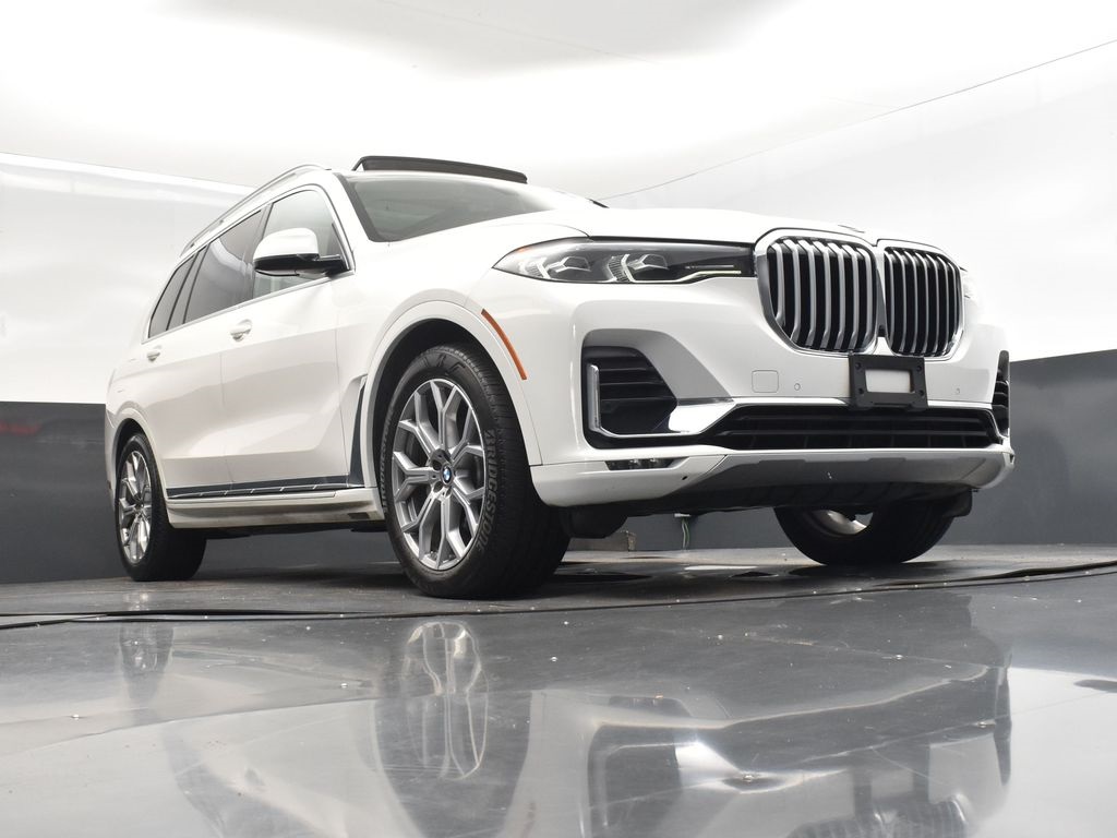2019 Alpine White BMW X7 xDrive40i AWD SUV