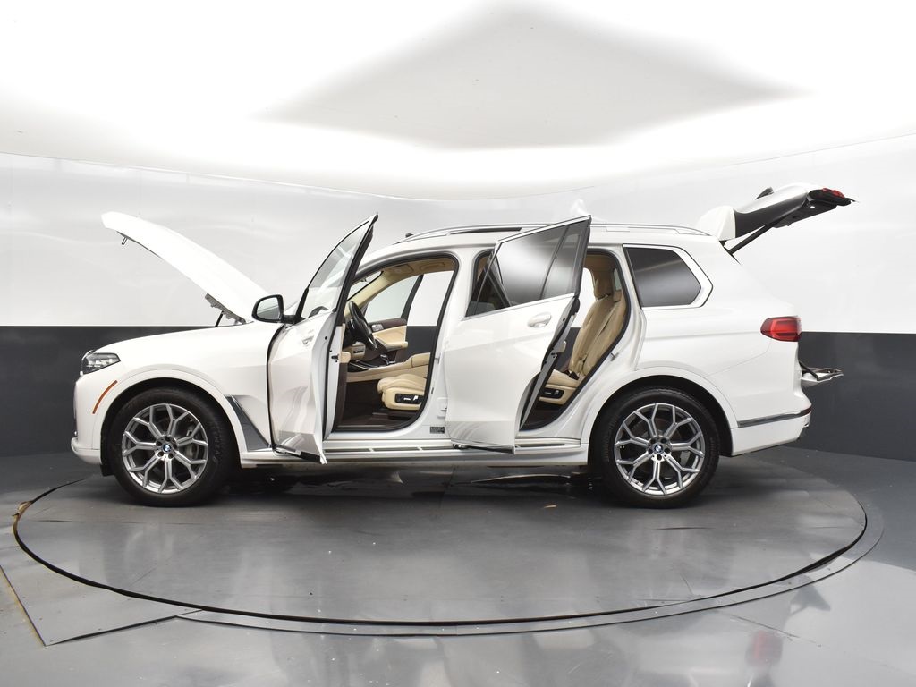 2019 Alpine White BMW X7 xDrive40i AWD SUV