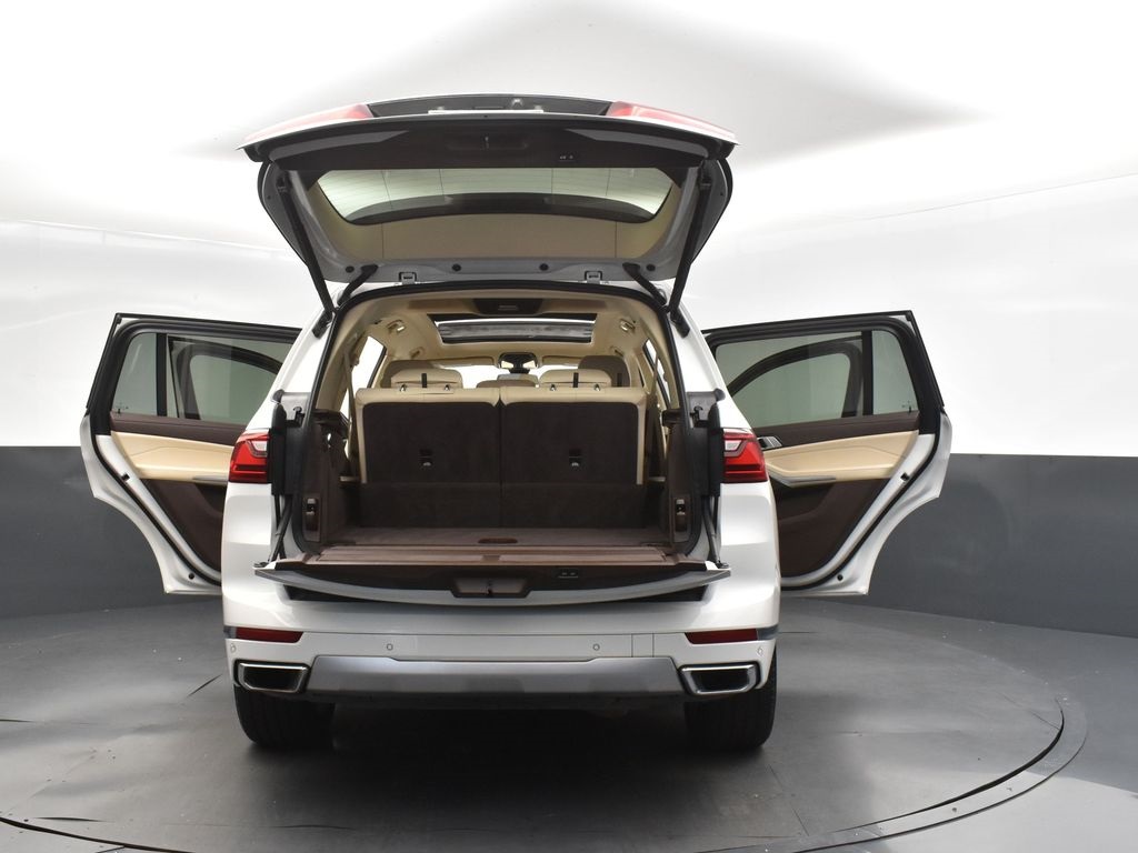 2019 Alpine White BMW X7 xDrive40i AWD SUV