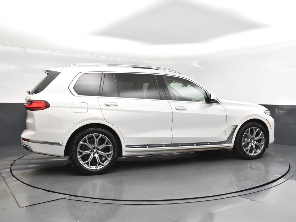 2019 Alpine White BMW X7 xDrive40i AWD SUV
